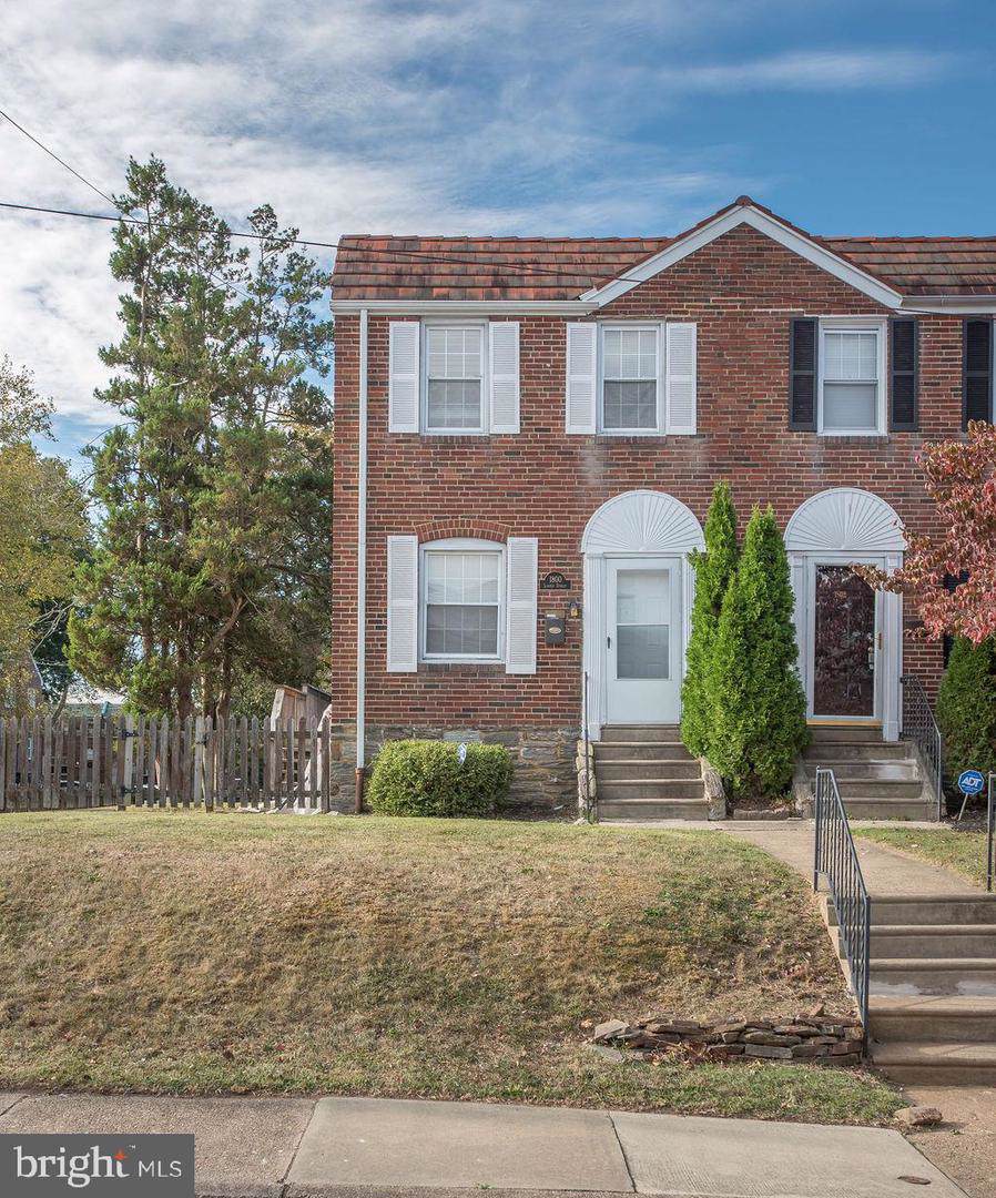 1800 Linden Street - Photo 1