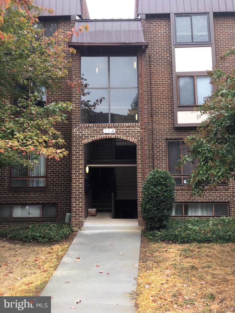 114 Roberts Lane - Photo 1