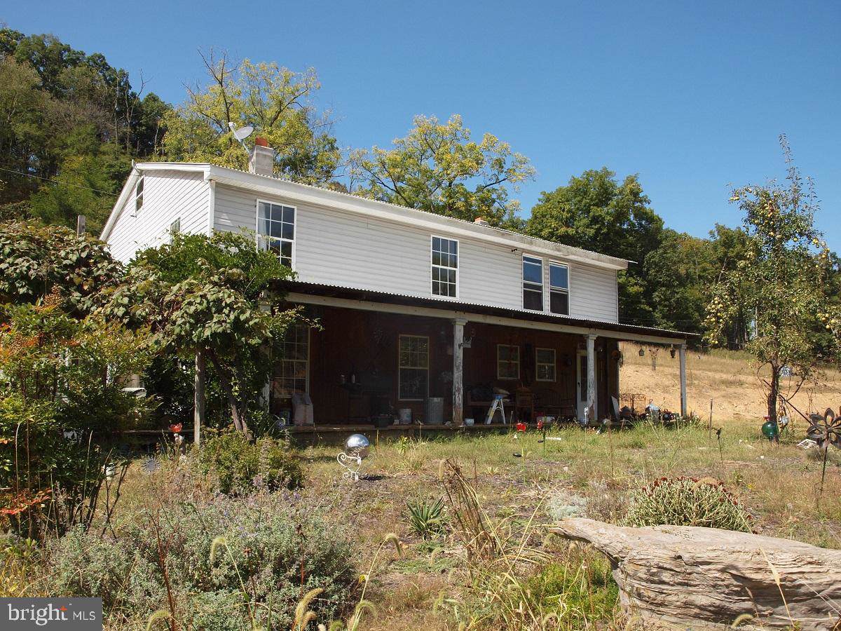 1692 Ravenswood Lane - Photo 1