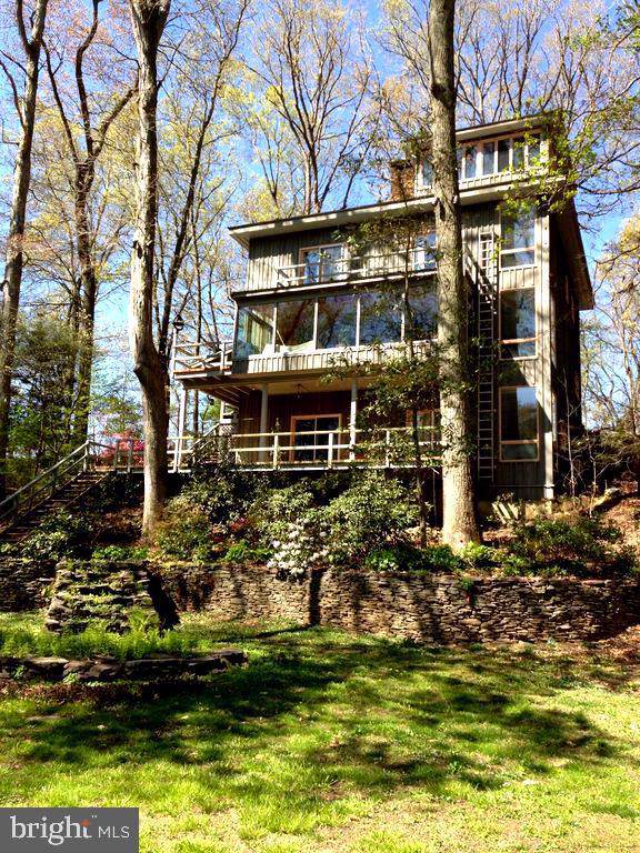 8221 Broad Neck Road - Photo 1