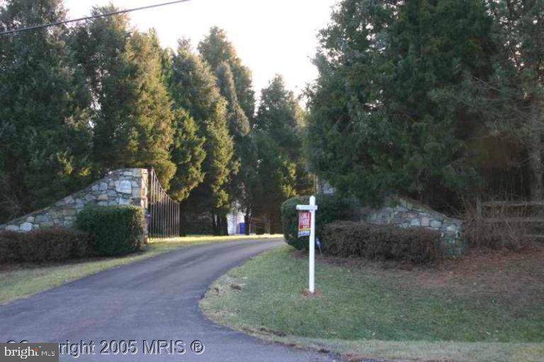 13944 Esworthy Road - Photo 1