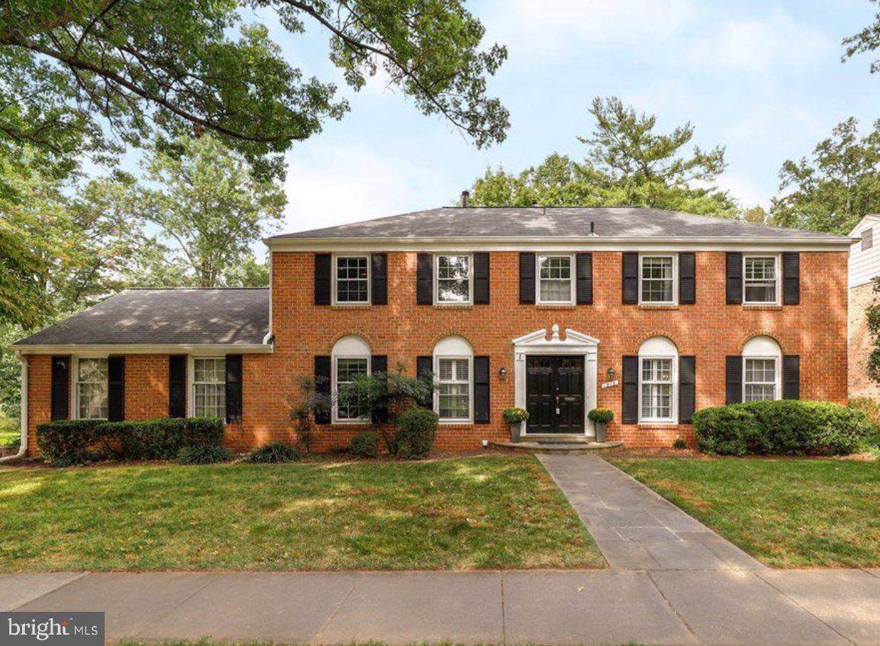 1315 Fallsmead Way - Photo 1