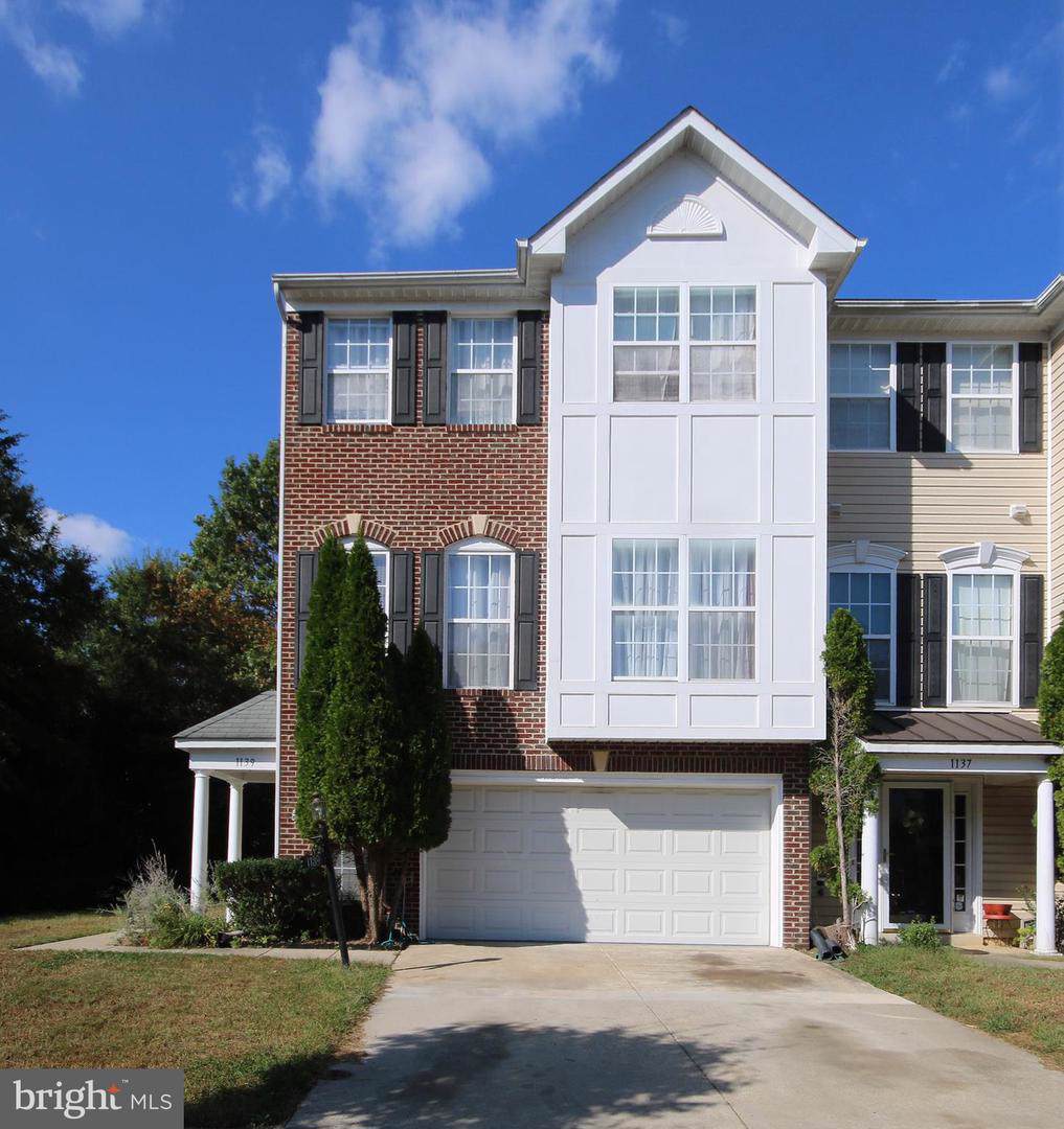 1139 Ring Bill Loop - Photo 1