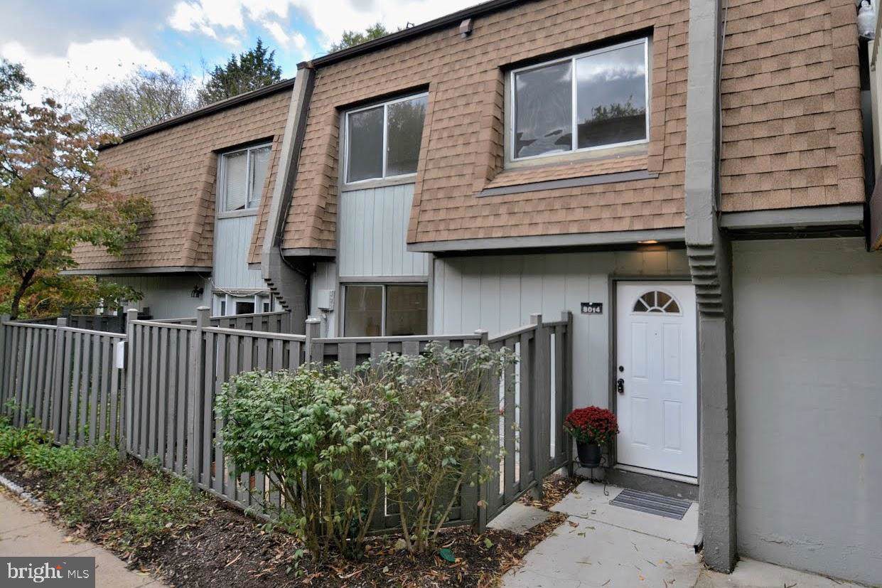 8014 Capistrano Place - Photo 1