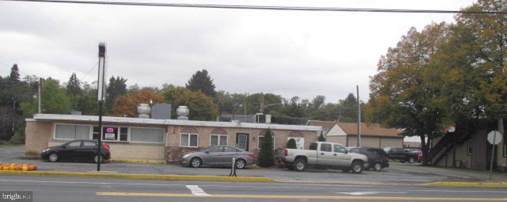 425 Baltimore Avenue - Photo 1