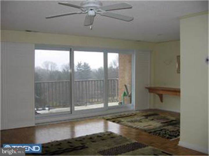 501 Providence Road - Photo 1