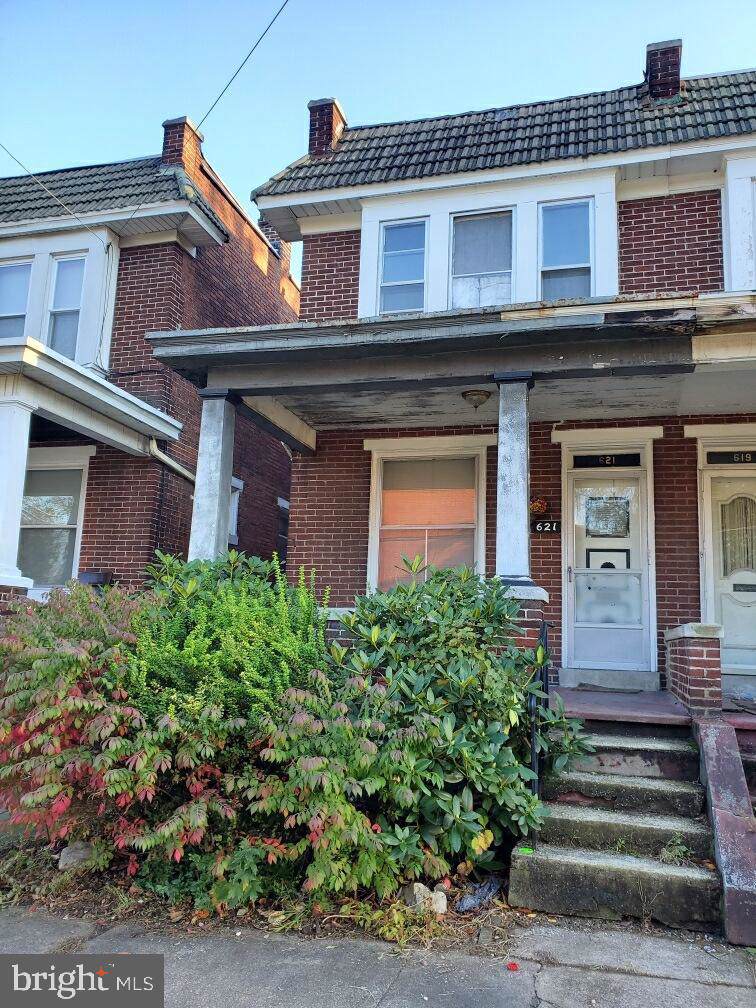 621 Seneca Street - Photo 1