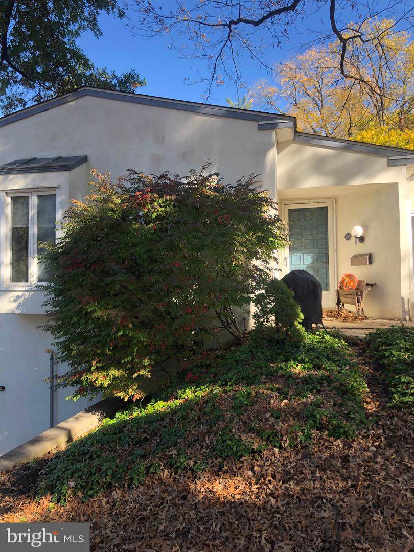 265 Green Briar Court - Photo 1