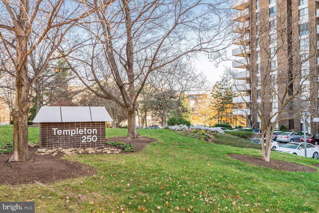 250 Reynolds Street - Photo 1