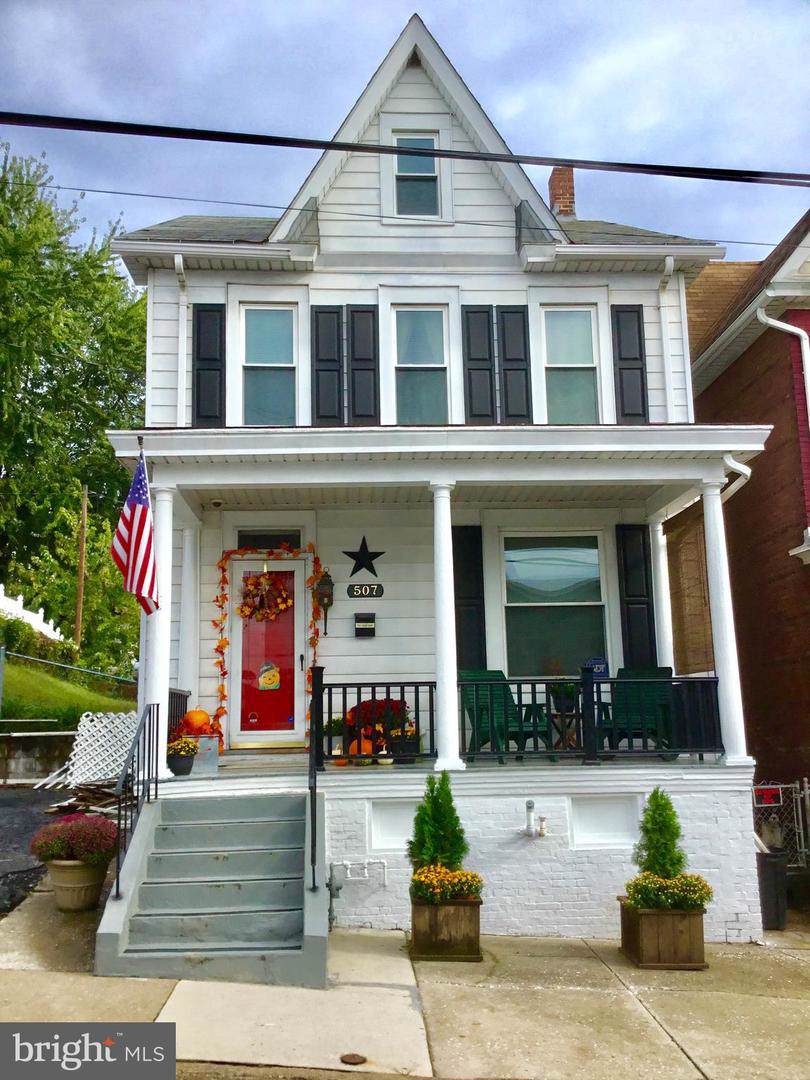 507 2ND Street - Photo 1