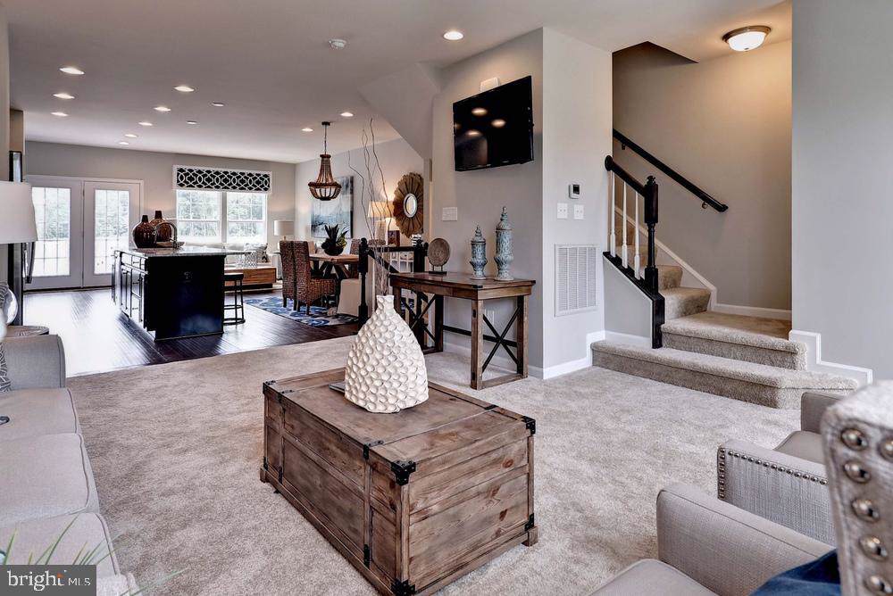 1204 Dragon Court - Photo 1
