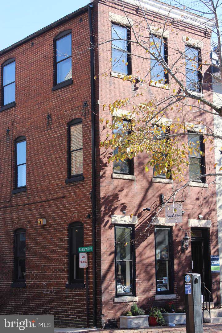 109 Fairfax Street - Photo 1