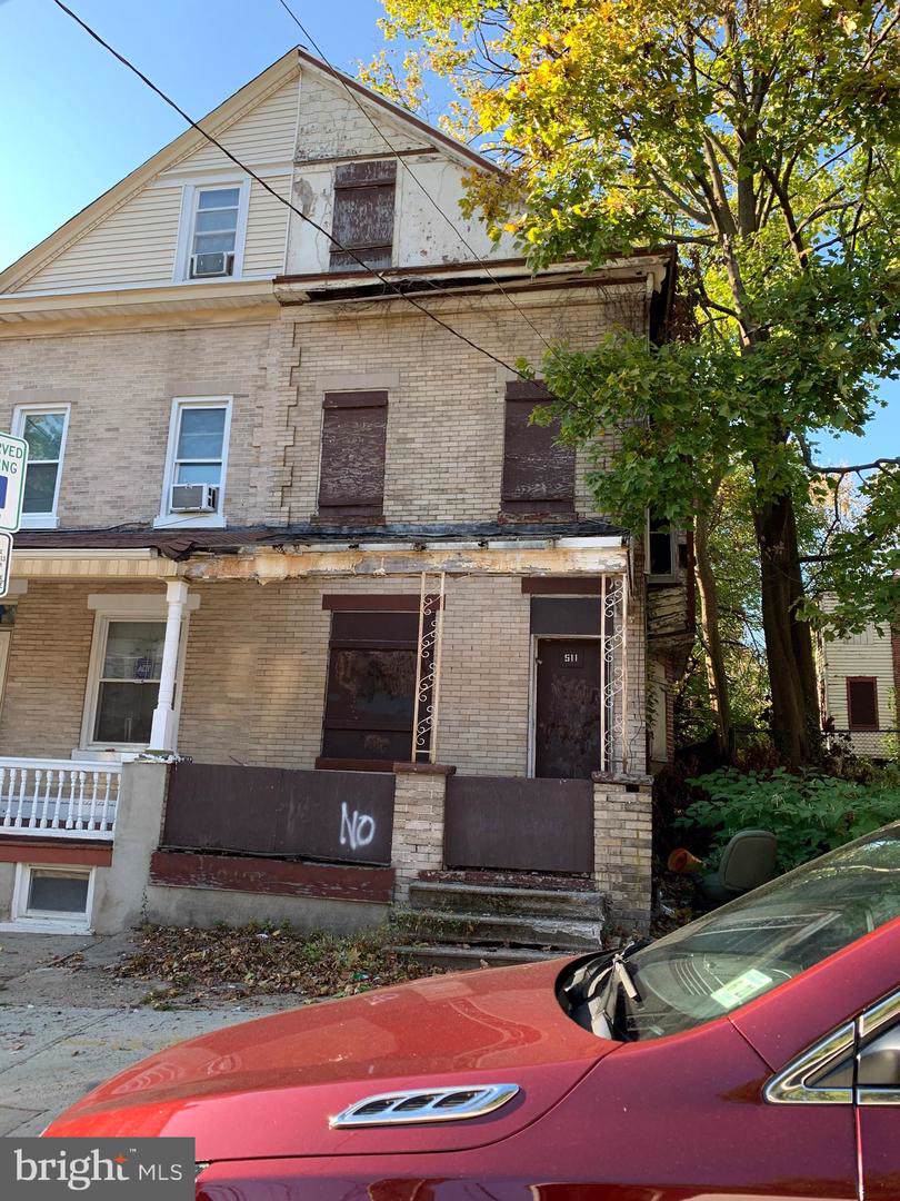 511 Hermitage Avenue - Photo 1