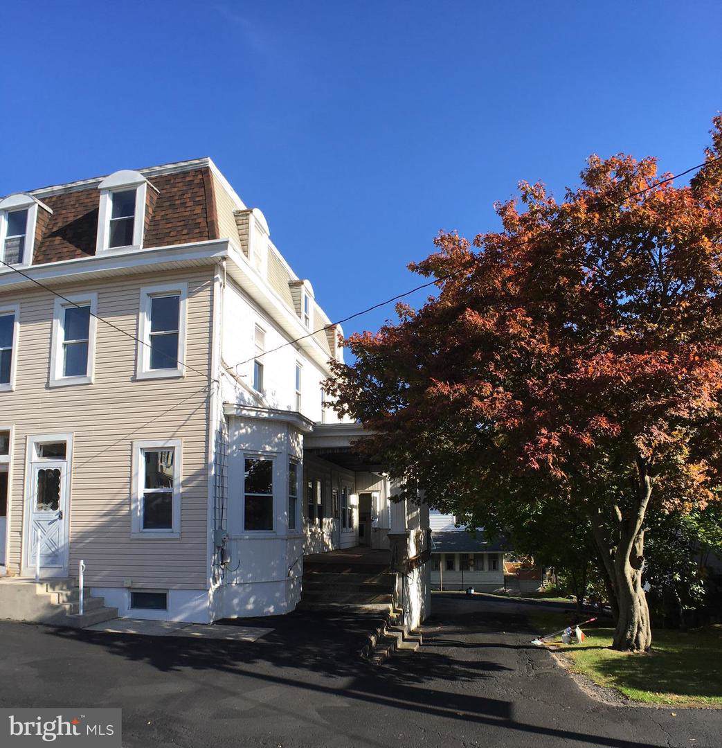 530 Center Street - Photo 1