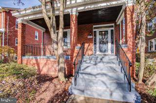427 Oneida Place - Photo 1