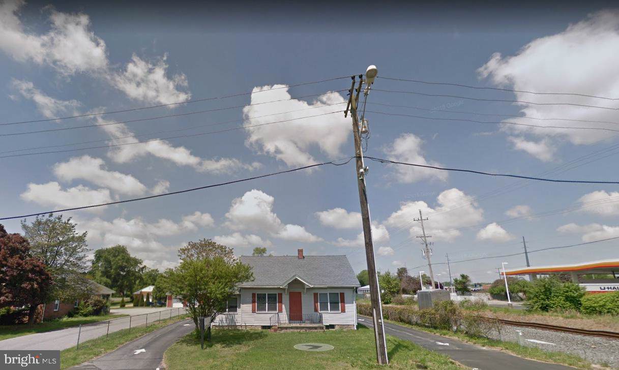 16 Dupont Boulevard - Photo 1