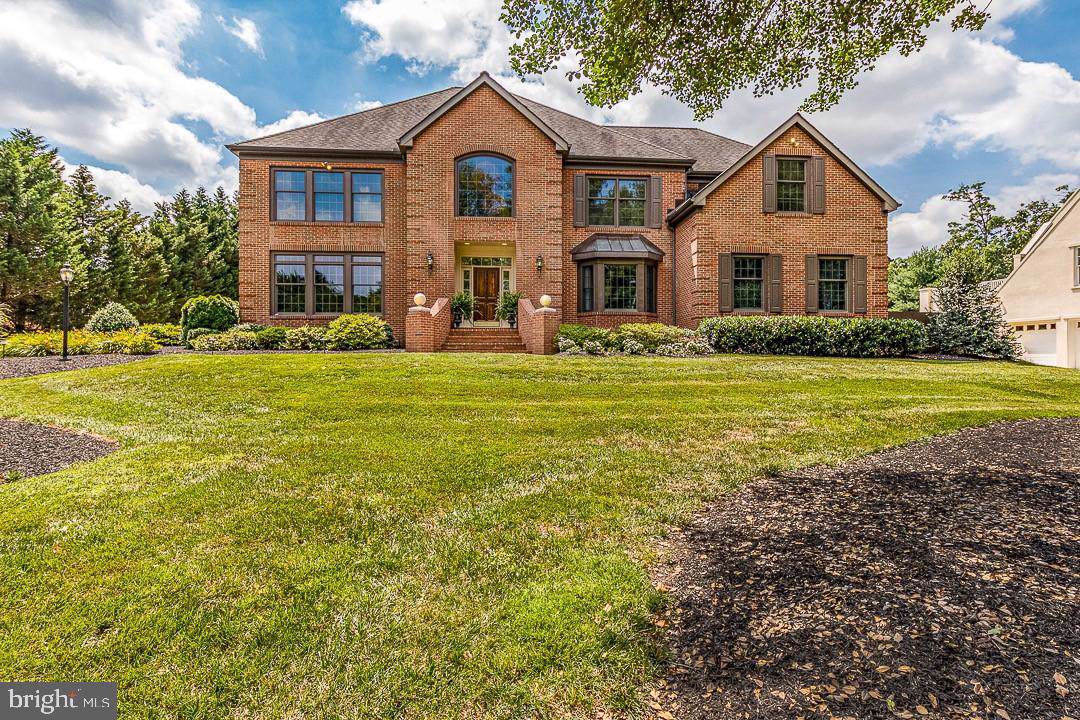 910 Westover Road - Photo 1