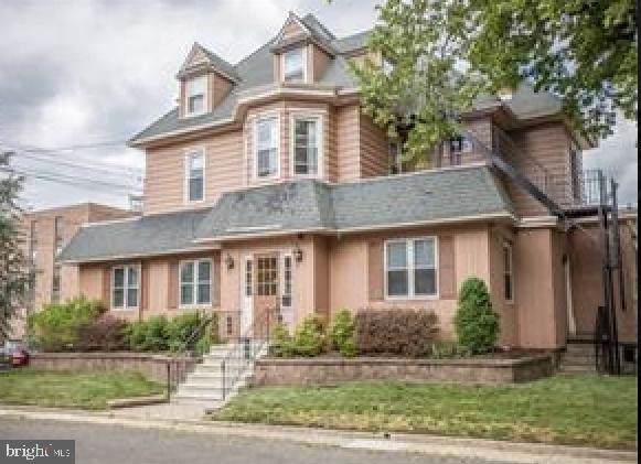 915 Haddon Avenue - Photo 1