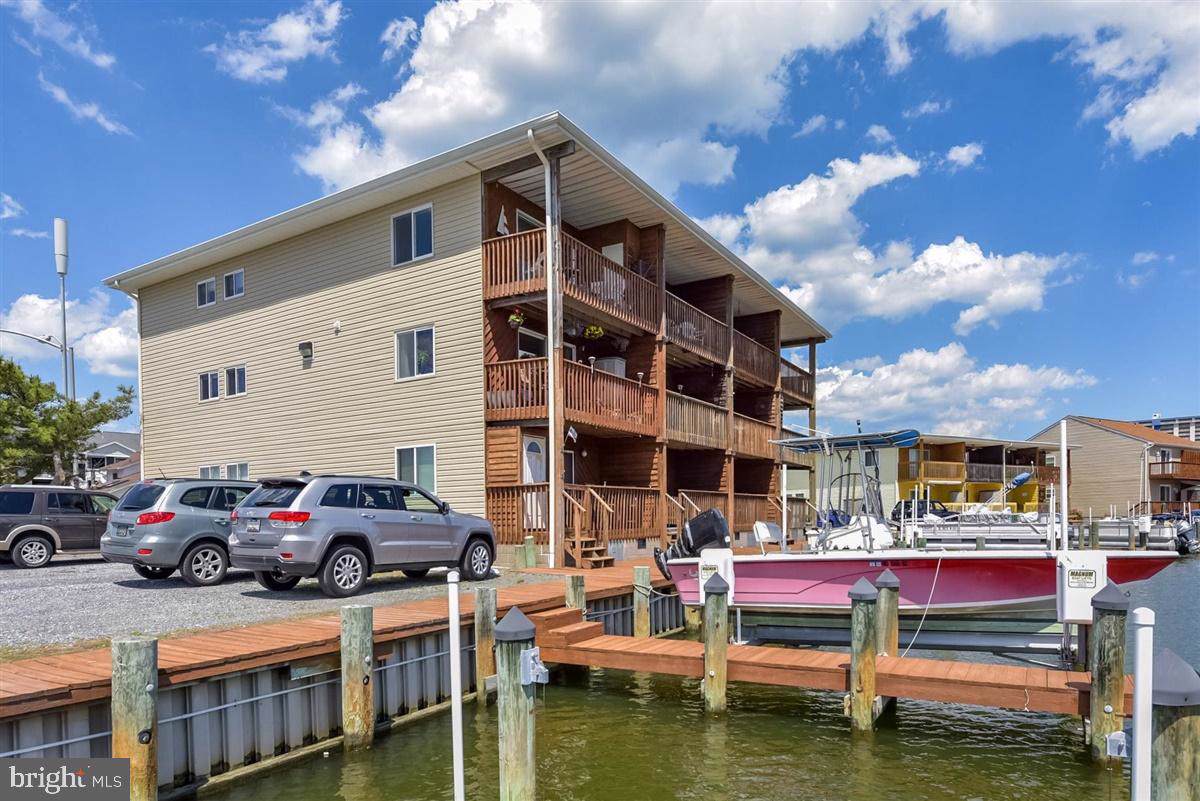 153 Newport Bay Drive - Photo 1