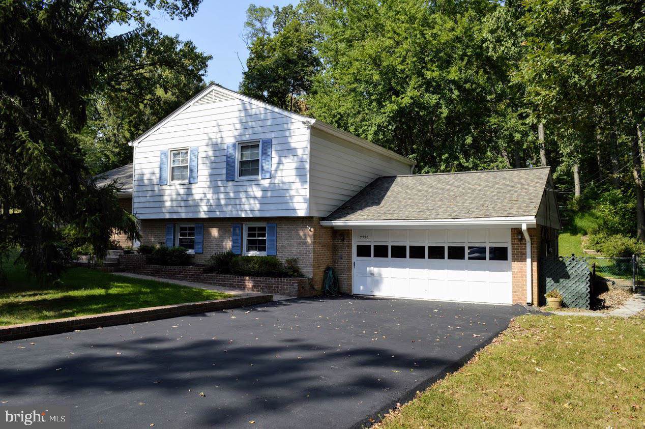 7728 Oak Street - Photo 1