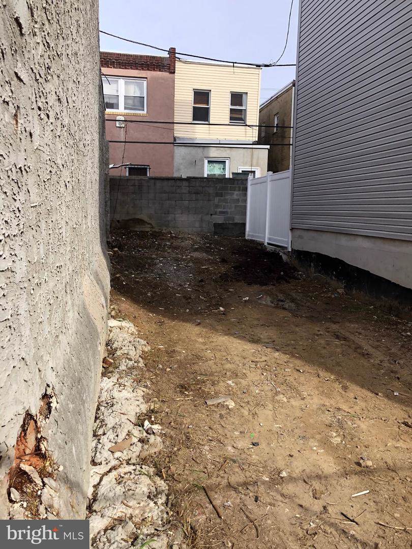 1821 Mcclellan Street - Photo 1