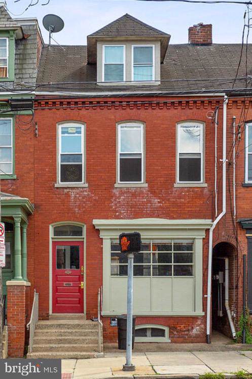 734 Columbia Avenue - Photo 1