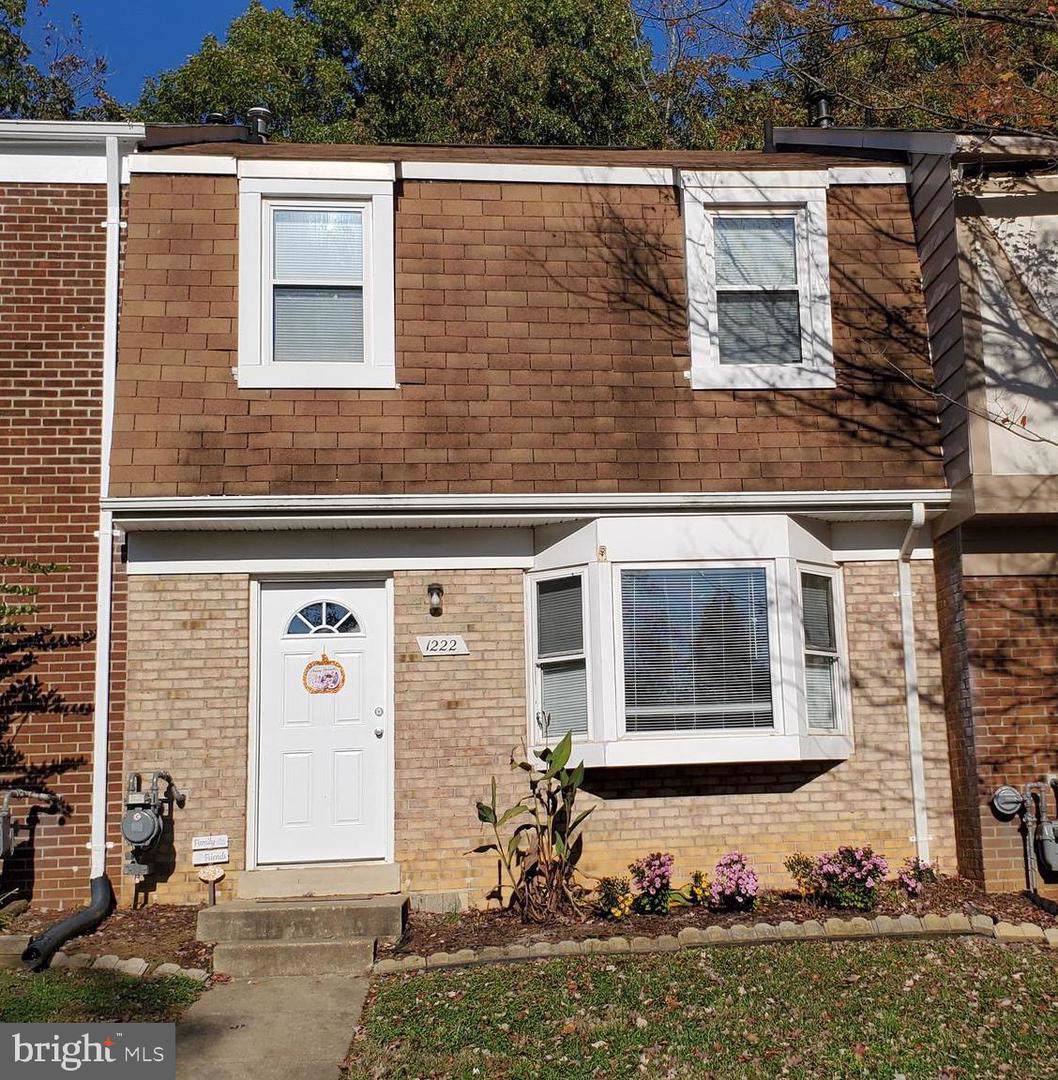 1222 Thomas Jefferson Place - Photo 1