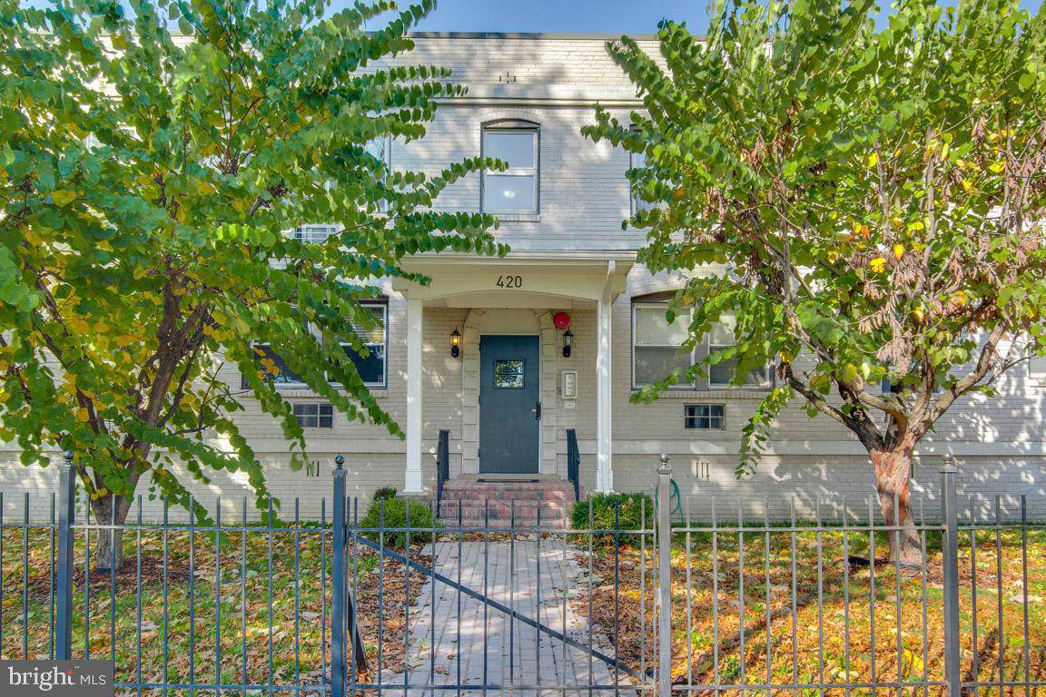 420 Oklahoma Avenue - Photo 1