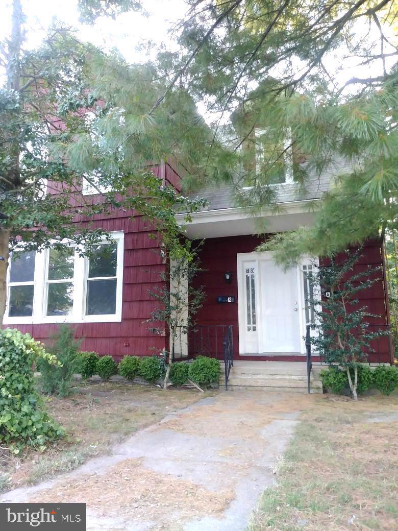 355 London Avenue - Photo 1