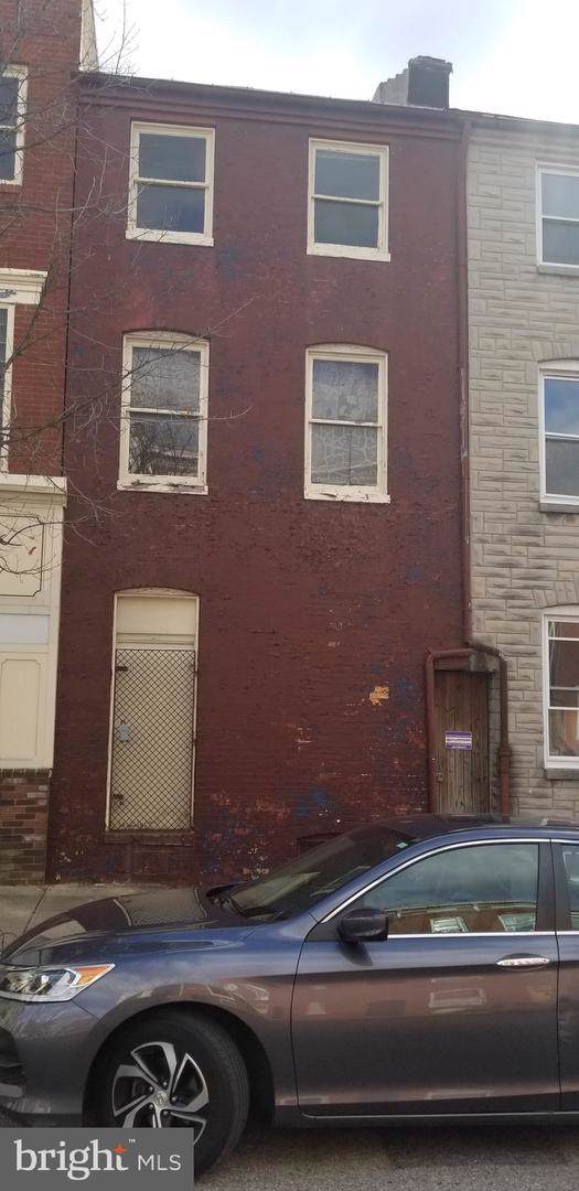 1745 Lombard Street - Photo 1