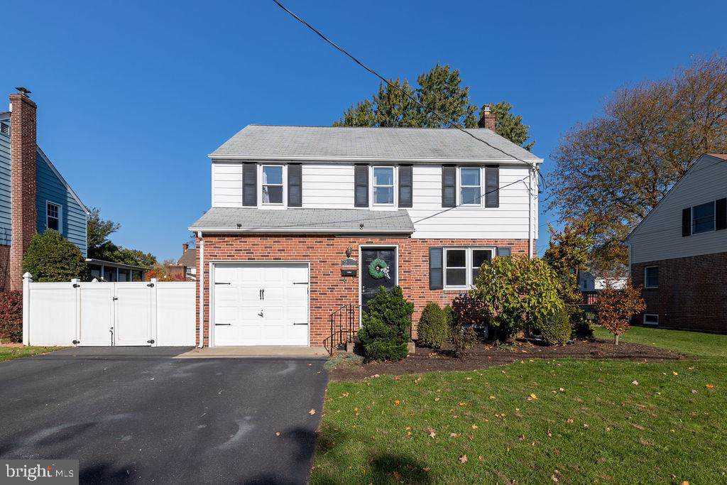 217 Lyndhurst Avenue - Photo 1 217 Lyndhurst Avenue - Photo 1