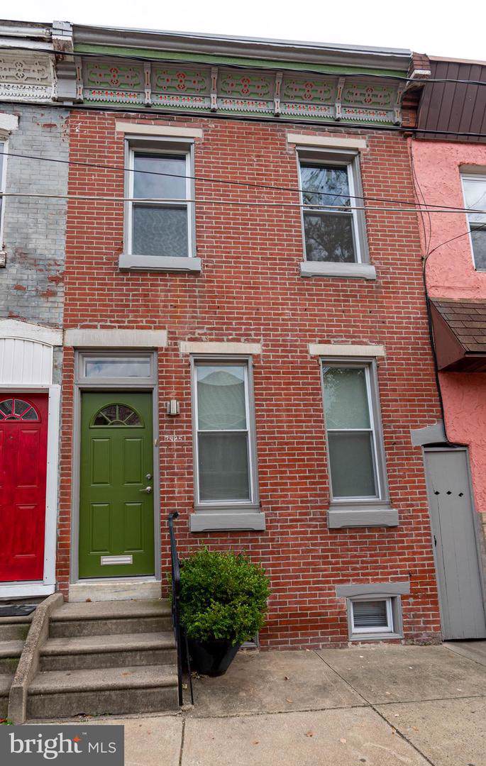 2985 Mercer Street - Photo 1