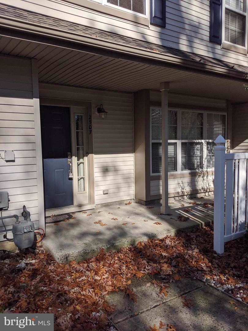 2507 Beacon Hill Drive - Photo 1