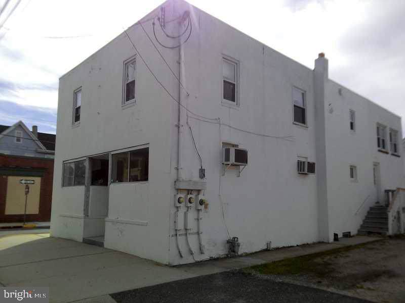 914 Delaware Street - Photo 1 914 Delaware Street - Photo 1