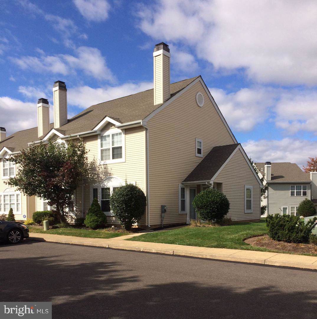 1205 Kenwood Drive - Photo 1