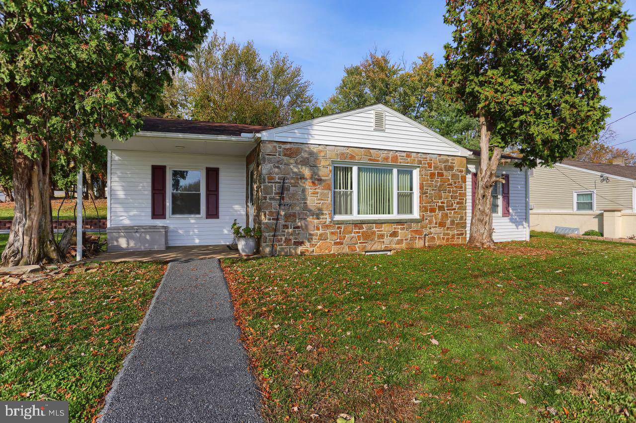 1104 Kenneth Drive - Photo 1