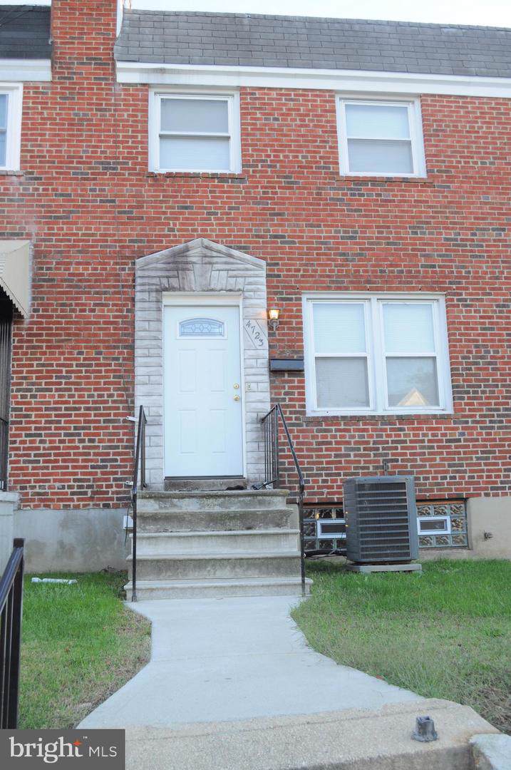 4723 Chatford Avenue - Photo 1