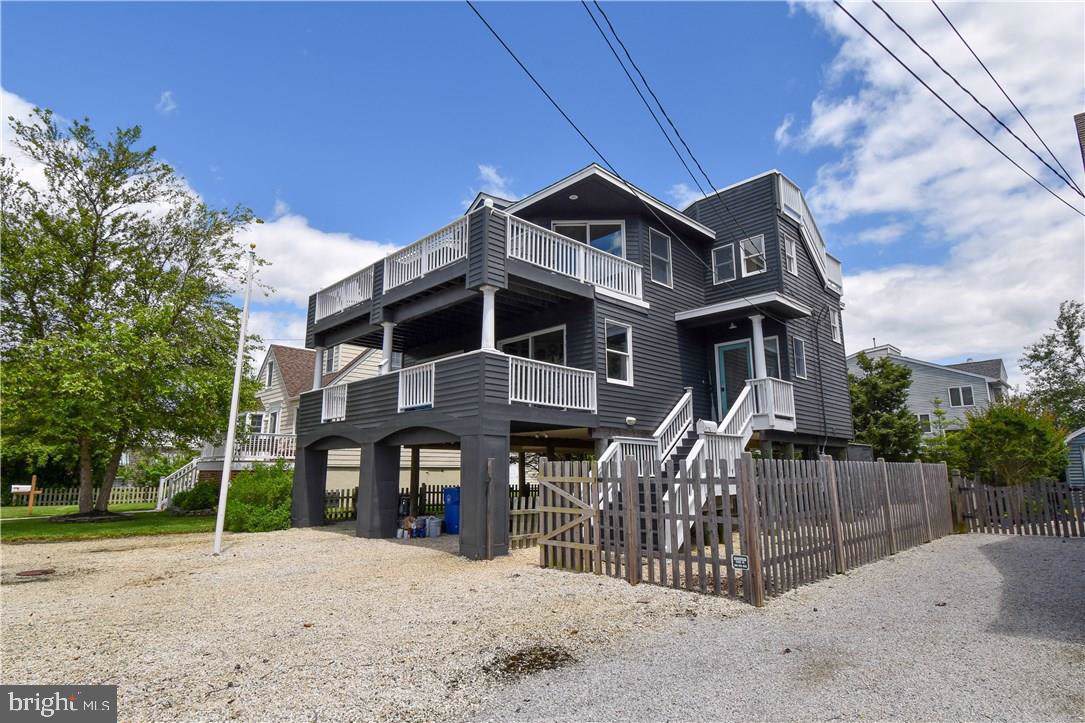 325 Belvoir Avenue - Photo 1
