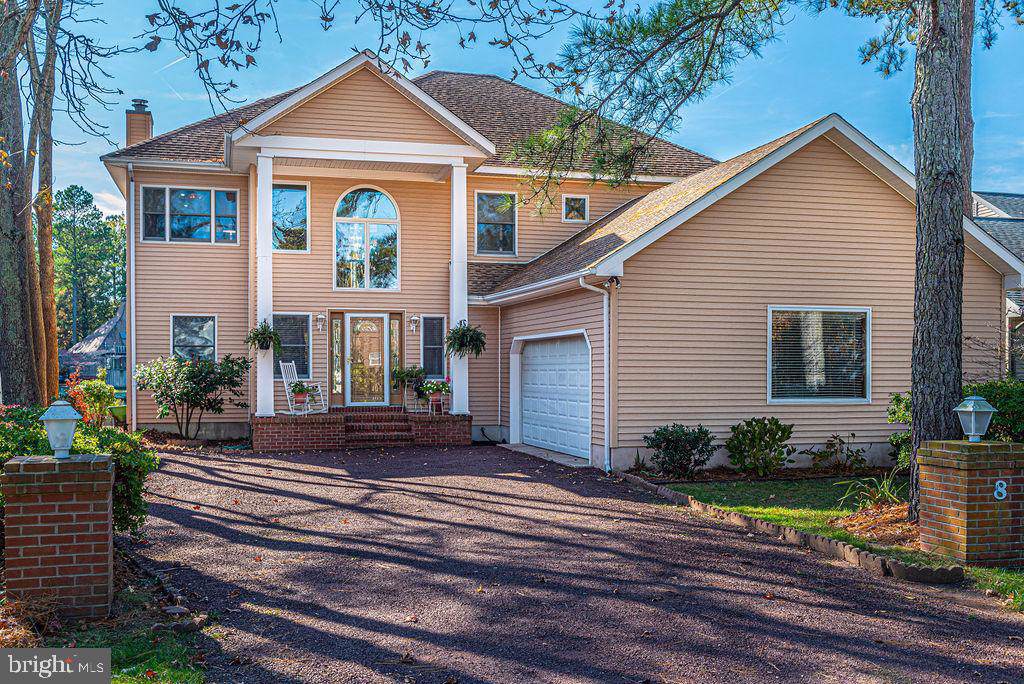 8 Beach Court - Photo 1