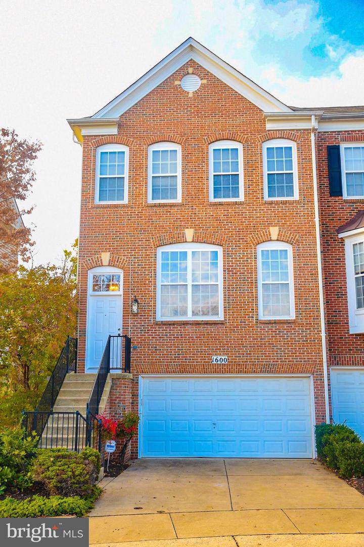 1600 White Oak Vista Drive - Photo 1
