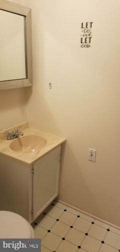 516 10TH Street - Photo 1