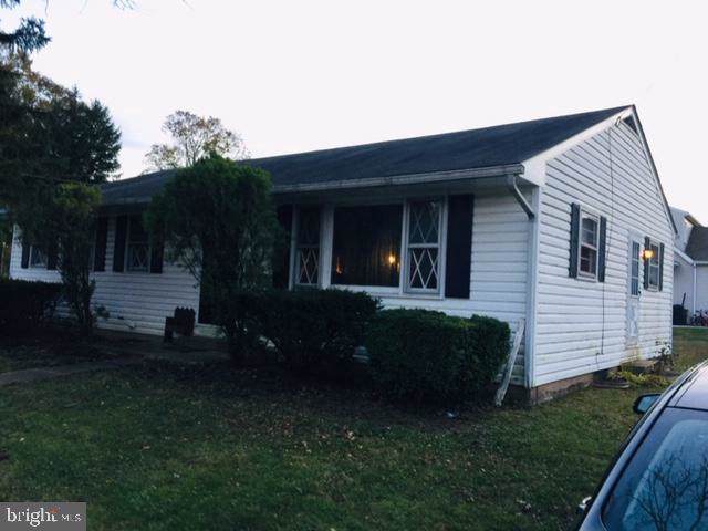 129 9TH Avenue - Photo 1