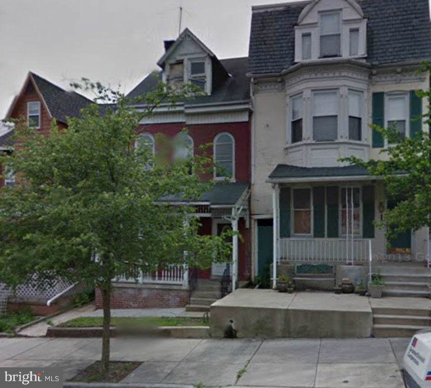 322 Newberry Street - Photo 1
