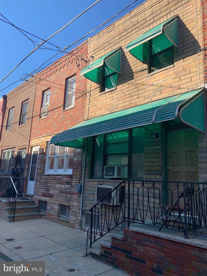 907 Sigel Street - Photo 1