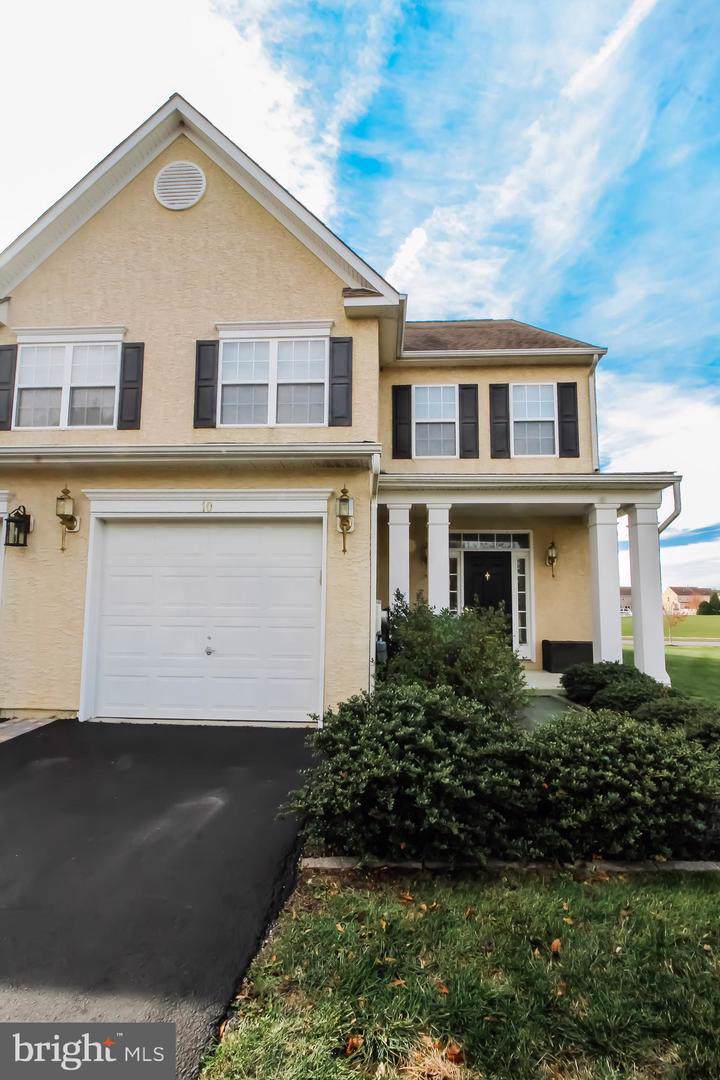 10 Springfield Circle - Photo 1