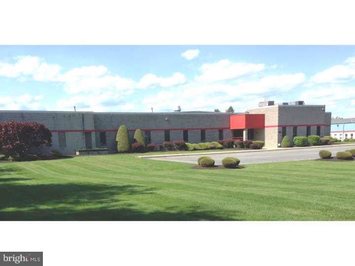 1000 Commons Boulevard - Photo 1