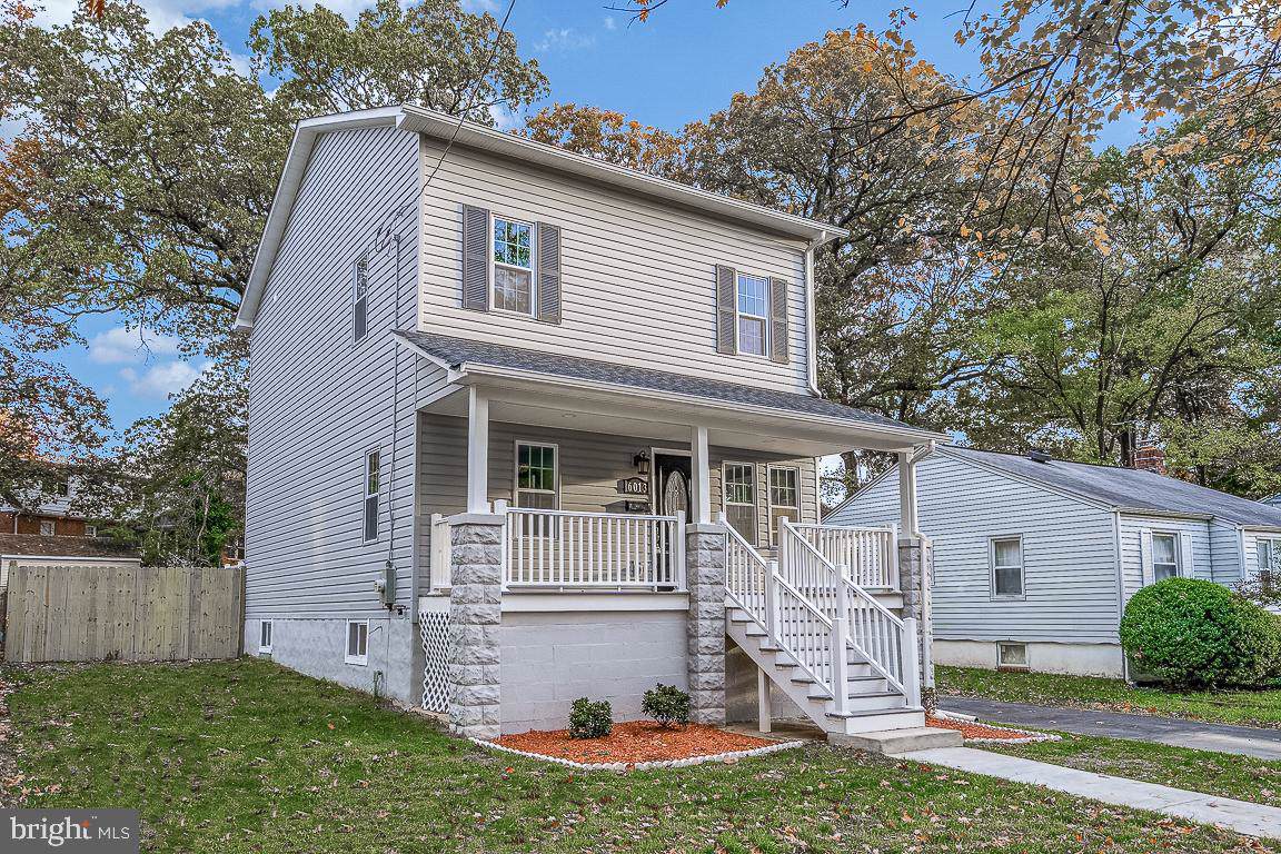 6013 40TH Avenue - Photo 1