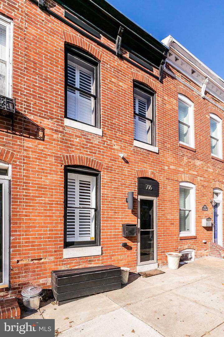 716 East Avenue - Photo 1