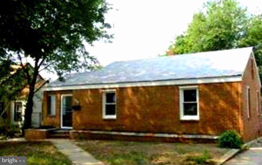 1907 Billings Avenue - Photo 1