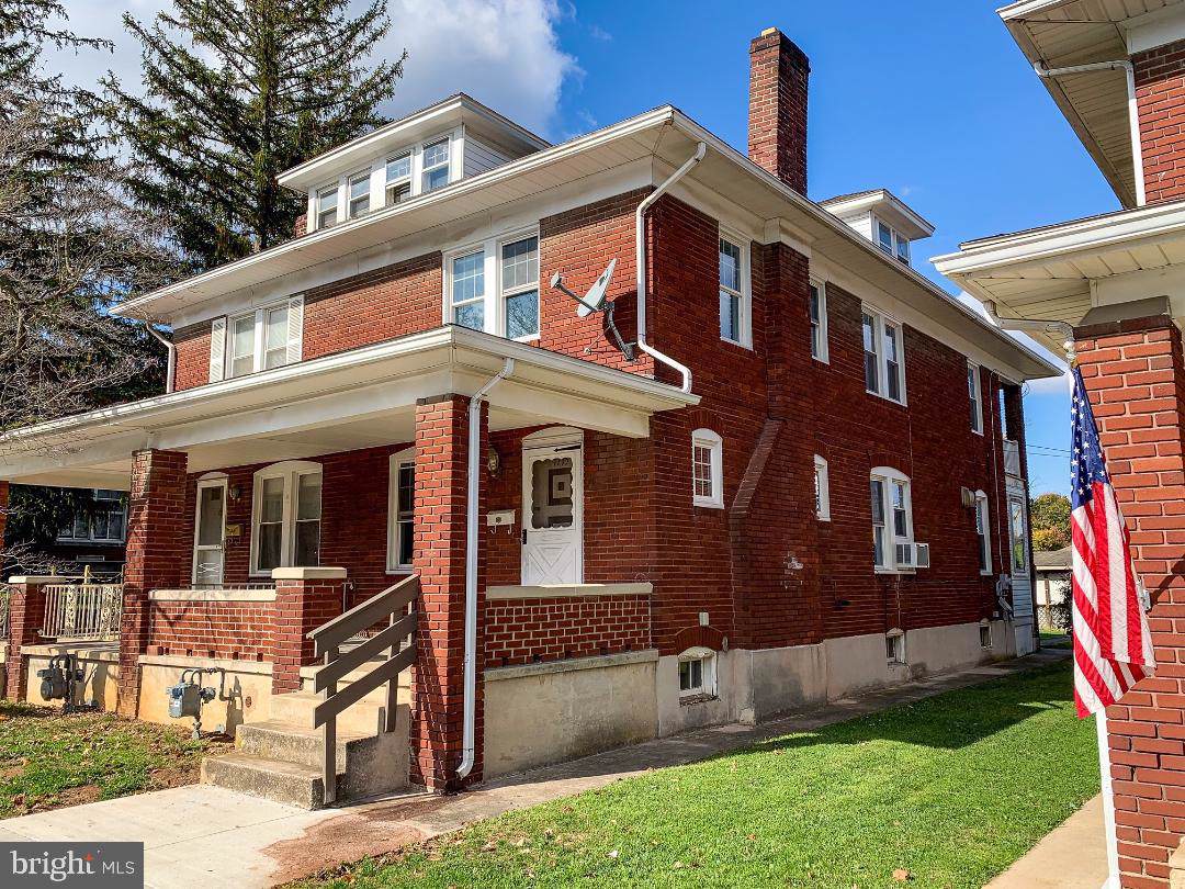1715 Philadelphia Street - Photo 1